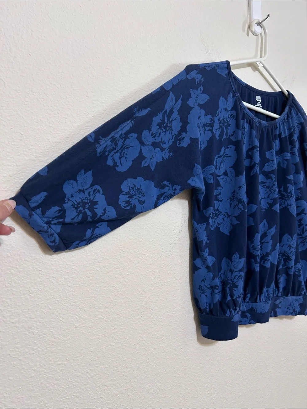 Old Navy Girls Blue Floral Scoop Neck 3/4 Sleeve Blouse L (10-12)
